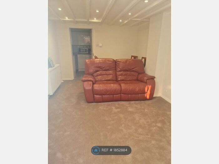 1 Bedroom Flat To Rent In Chatham Street, Reading, RG1