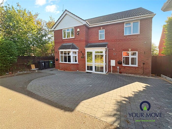 4 Bedroom Detached House For Sale In Foxglove Close, Bedworth, Warwickshire, CV12