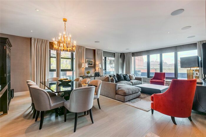 3 Bedroom Flat To Rent In Trevor Square, Knightsbridge, London, SW7