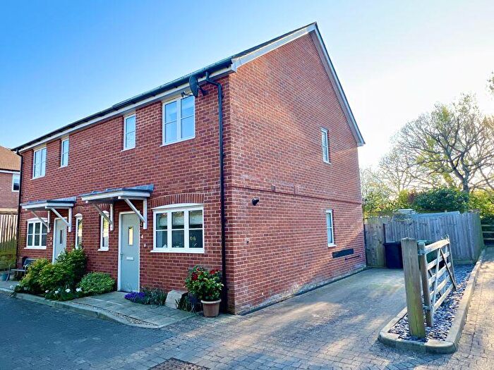 2 Bedroom Semi-Detached House For Sale In Waltham Chase, SO32