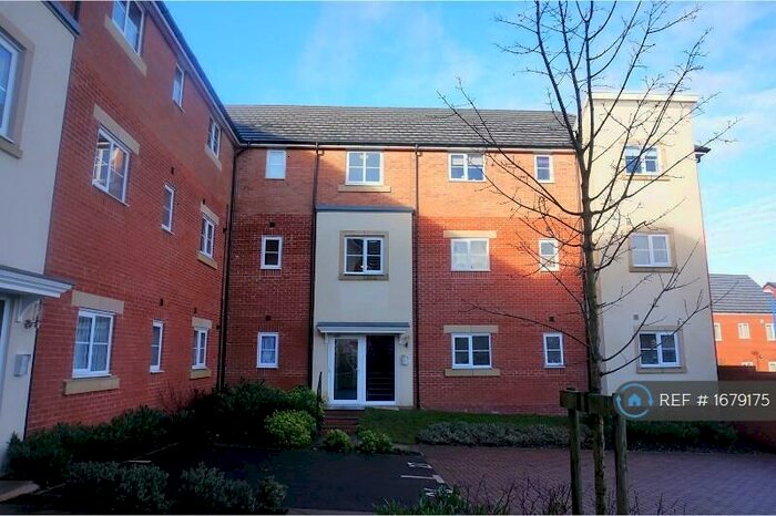 2 Bedroom Flat To Rent In Smethwick, Birmingham, B66