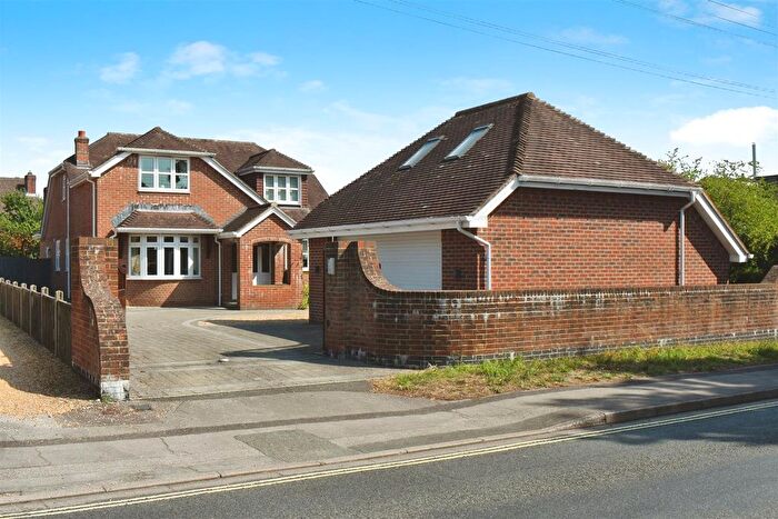 4 Bedroom Detached House For Sale In Locks Road, Locks Heath, SO31