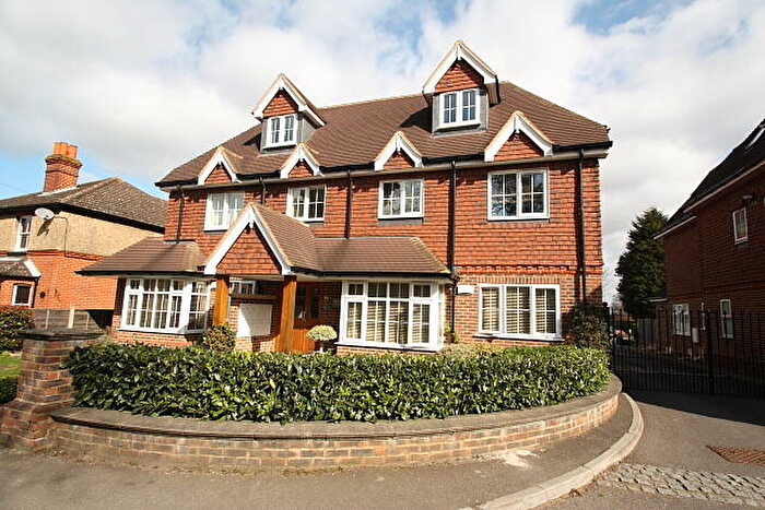 1 Bedroom Flat To Rent In Send, Woking, GU23