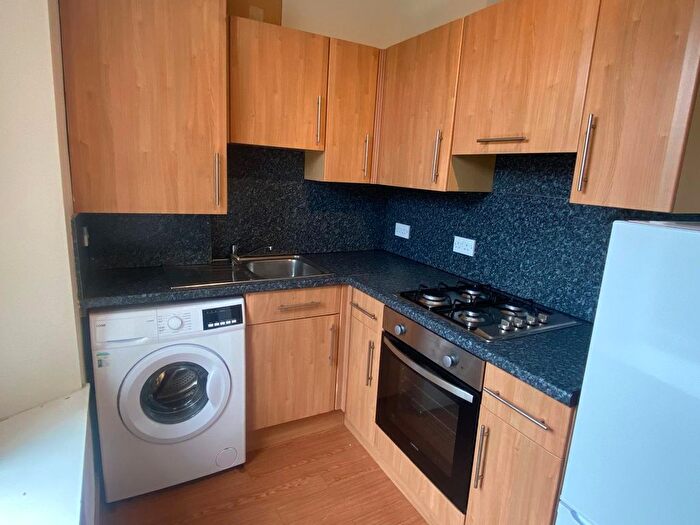 2 Bedroom Flat To Rent In Reform Street, Dundee, DD1