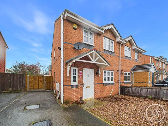 3 Bedroom Semi-Detached House For Sale In Cartmell Drive, Leeds, LS15