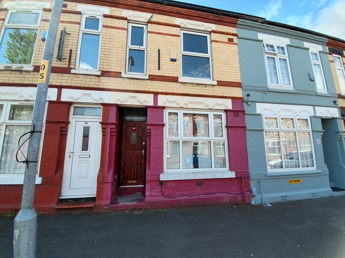 2 Bedroom Terraced House To Rent In Longden Road, Manchester, M12