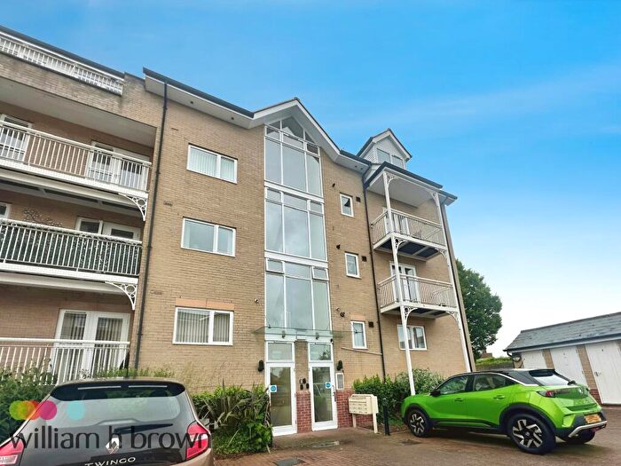 2 Bedroom Flat To Rent In Vista Road, Clacton-On-Sea, CO15