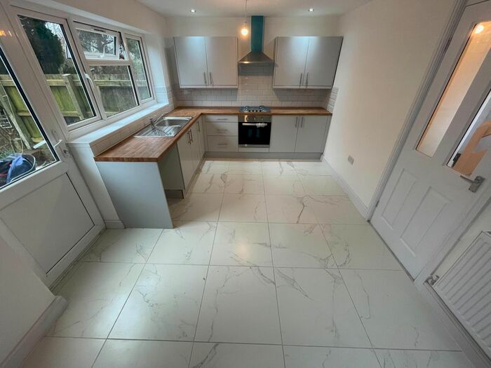 3 Bedroom Property To Rent In Upper Close, Quinton, Birmingham B32