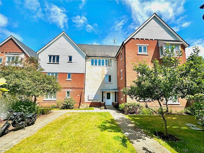 1 Bedroom Flat For Sale In Alder Court, Fleet, Hampshire, GU51