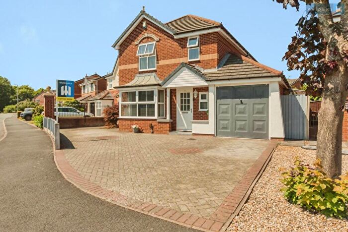 4 Bedroom Detached House For Sale In Thorn Tree Drive, Crewe, Cheshire, CW1