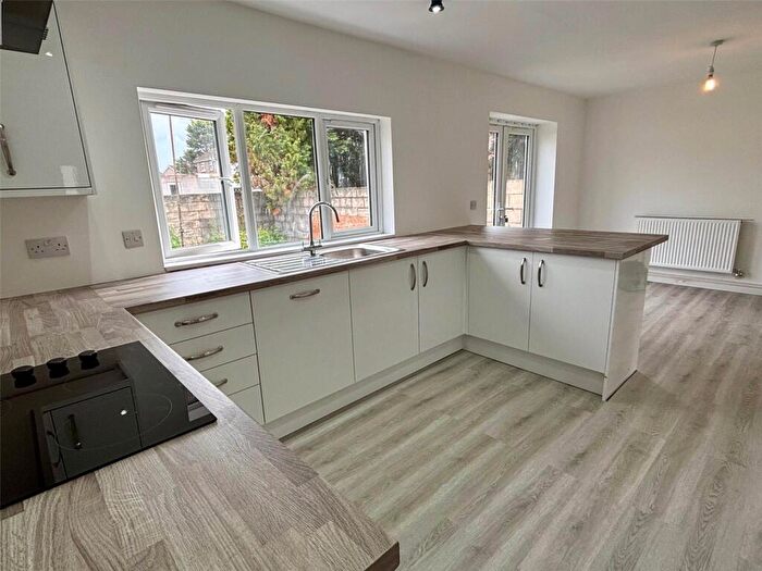 3 Bedroom Semi-Detached House For Sale In Woodbine Way, Hakin, Milford Haven, Pembrokeshire, SA73