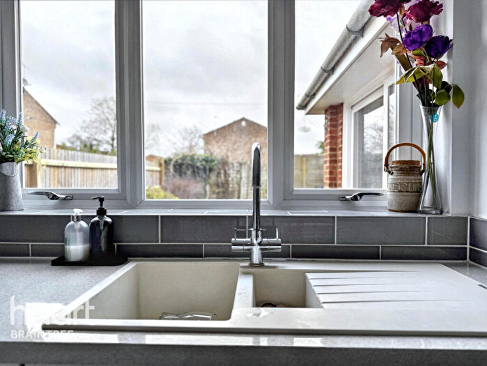 3 Bedroom Detached House For Sale In Marlborough Road, Braintree, CM7