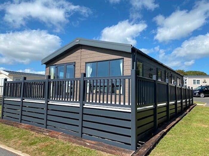3 Bedroom Lodge For Sale In Kielder, New Hedges, SA70