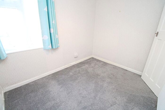2 Bedroom Bungalow For Sale In Oakville Avenue, Rhyl, Denbighshire, LL18
