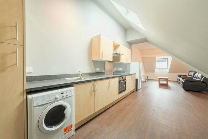 2 Bedroom Flat To Rent In Warton Terrace, Heaton, NE6