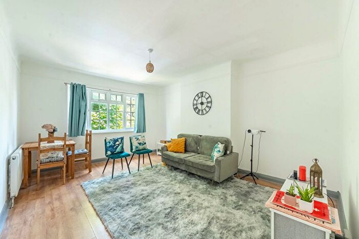 2 Bedroom Flat To Rent In Marlborough Hill, Harrow, HA1