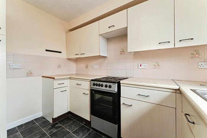 2 Bedroom Flat For Sale In St Johns Chase, March, PE15