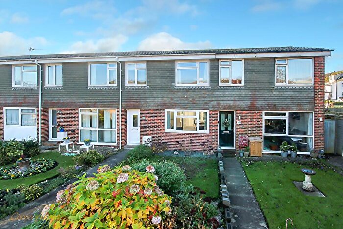 3 Bedroom Terraced House For Sale In Norfolk Gardens, Littlehampton, BN17