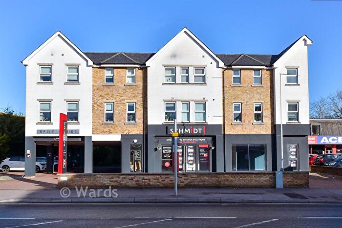 2 Bedroom Apartment For Sale In London Road, Larkfield, Aylesford, Kent, ME20