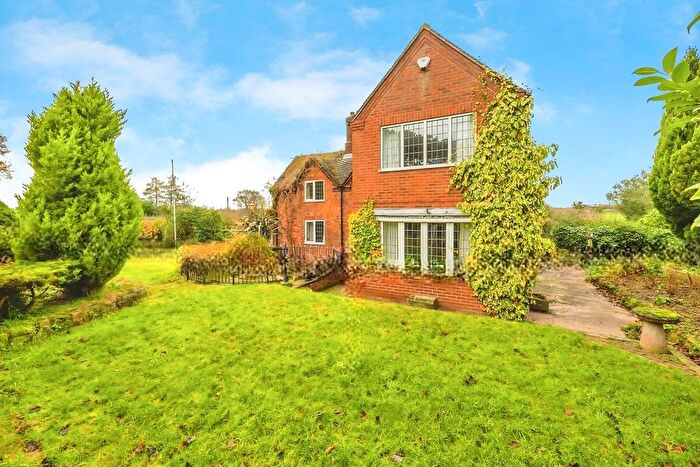 4 Bedroom Detached House For Sale In Newton Hurst Lane, Newton Hurst, Rugeley, WS15