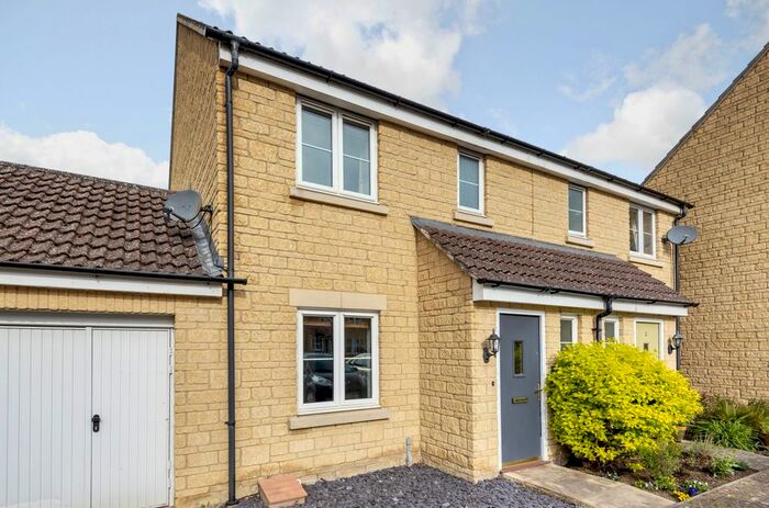 2 Bedroom Detached House To Rent In Loiret Crescent, Malmesbury, Wiltshire, SN16