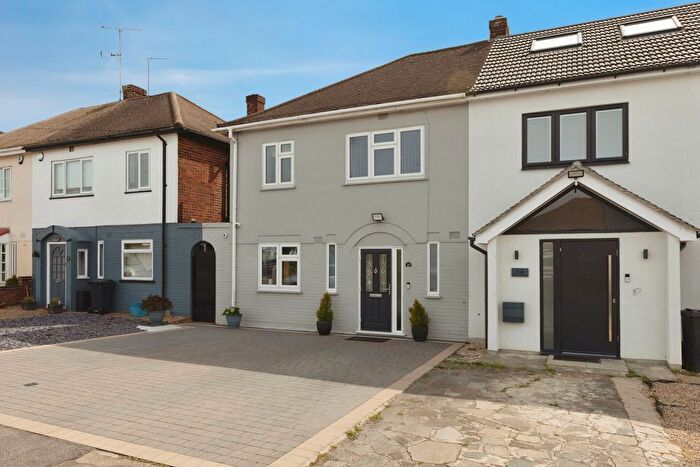 3 Bedroom Semi Detached House For Sale In Couchmore Avenue, Ilford, IG5