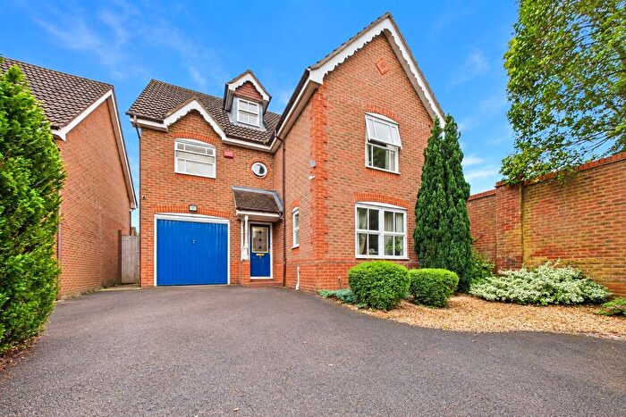 5 Bedroom Detached House To Rent In Firecrest Road, Basingstoke, Hampshire, RG22