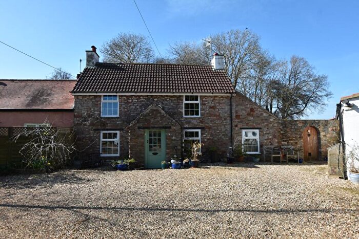 4 Bedroom Cottage For Sale In Backwell Common, Backwell, BS48
