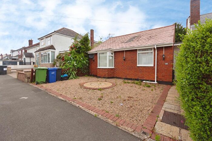 2 Bedroom Detached Bungalow For Sale In Greenhill Road, Halesowen, B62
