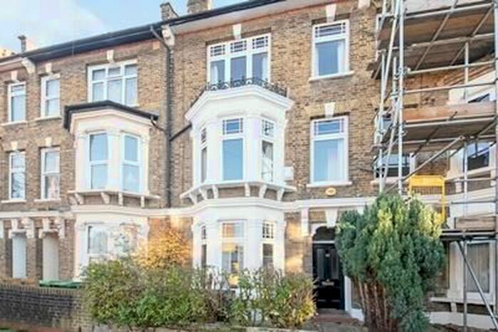 4 Bedroom Property To Rent In Glengarry Road, East Dulwich, London, SE22