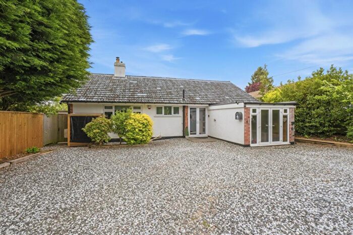 4 Bedroom Detached Bungalow For Sale In The Warren, Wirral, CH49