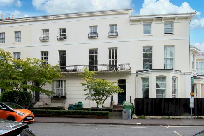 1 Bedroom Flat To Rent In St. Stephens Road, Cheltenham, GL51