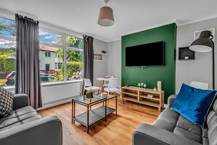 4 Bedroom Property To Rent In Langdale Avenue, Headingley, Leeds, LS6