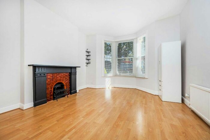 2 Bedroom Flat To Rent In Fernhead Road, London, W9