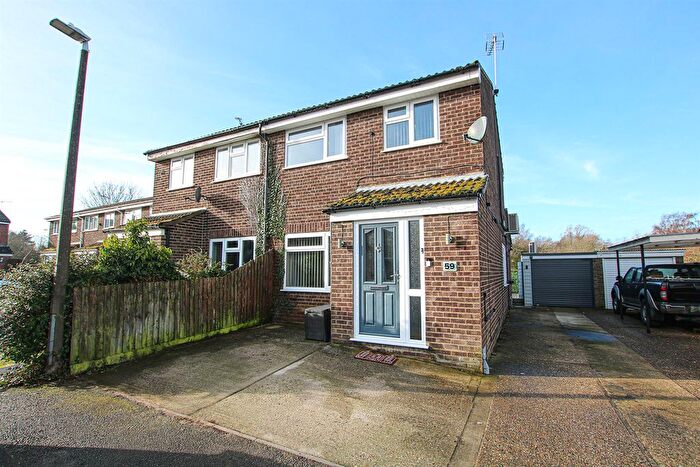 3 Bedroom Semi Detached House For Sale In , Carnation Way, Red Lodge, Suffolk, IP28