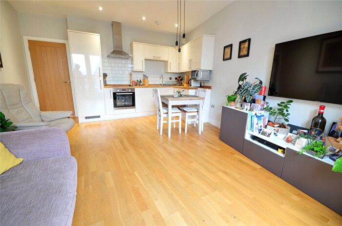 1 Bedroom Flat To Rent In Christopher Road, East Grinstead, West Sussex, RH19