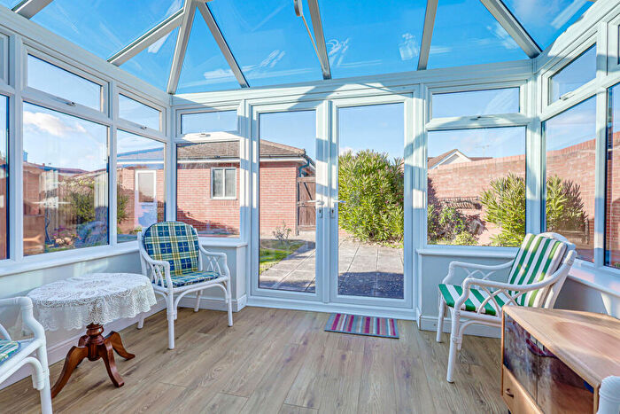 3 Bedroom Detached Bungalow For Sale In Hylands Grove, Leigh-on-sea, SS9
