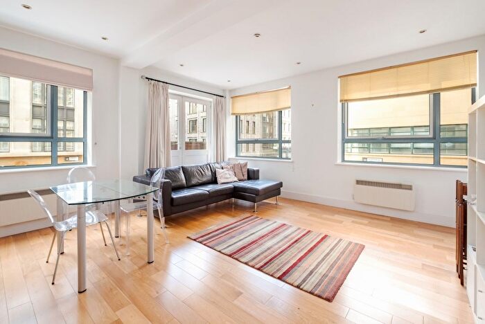 1 Bedroom Flat To Rent In Portsoken Street, London, E1