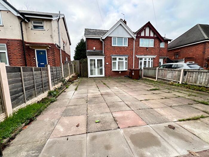 3 Bedroom Semi-Detached House To Rent In Abbotts Street, Walsall, WS3
