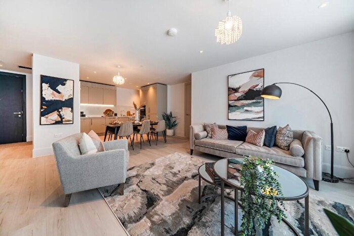 2 Bedroom Apartment For Sale In Pegasus Cobham Bowers Portsmouth Road Cobham Surrey, KT11