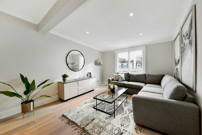 2 Bedroom Flat To Rent In Eaton Place, Belgrave Square, SW1X