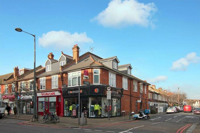 Studio To Rent In Upper Richmond Road West, East Sheen, SW14