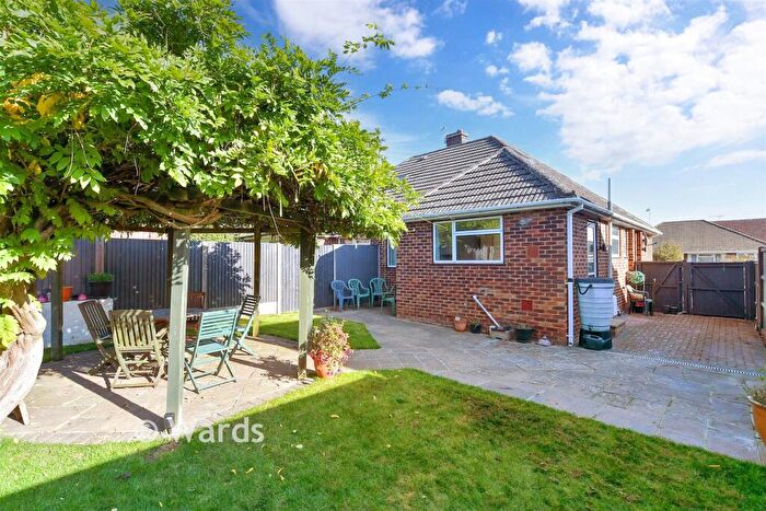 2 Bedroom Semi-Detached Bungalow For Sale In Kingsgate Close, Maidstone, Kent, ME16