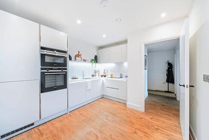 2 Bedroom Flat To Rent In Uncle Colindale, Colindale, London, NW9