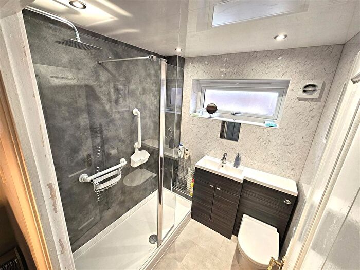 3 Bedroom Semi Detached House To Rent In Boleyn Close, Blacon, Chester, CH1