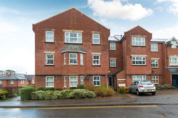 2 Bedroom Apartment To Rent In Gardeners Place, Chartham, Canterbury, CT4
