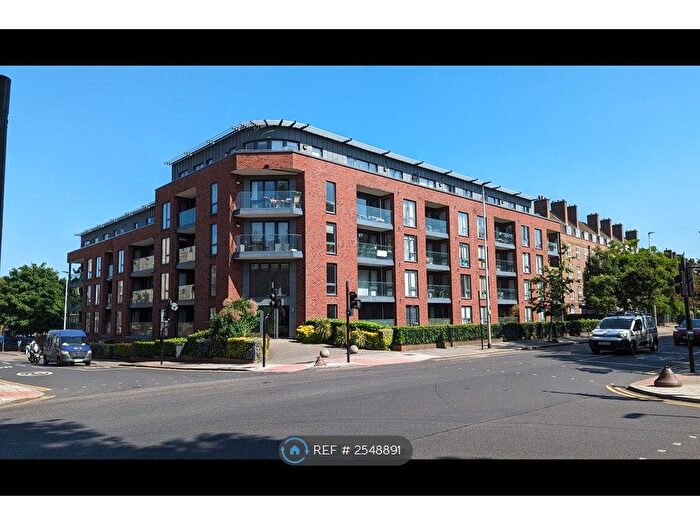 2 Bedroom Flat To Rent In Stewarts Lodge, London, SW8