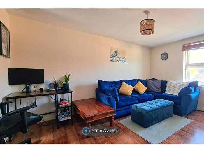 1 Bedroom Flat To Rent In High Street, Gloucester, GL1