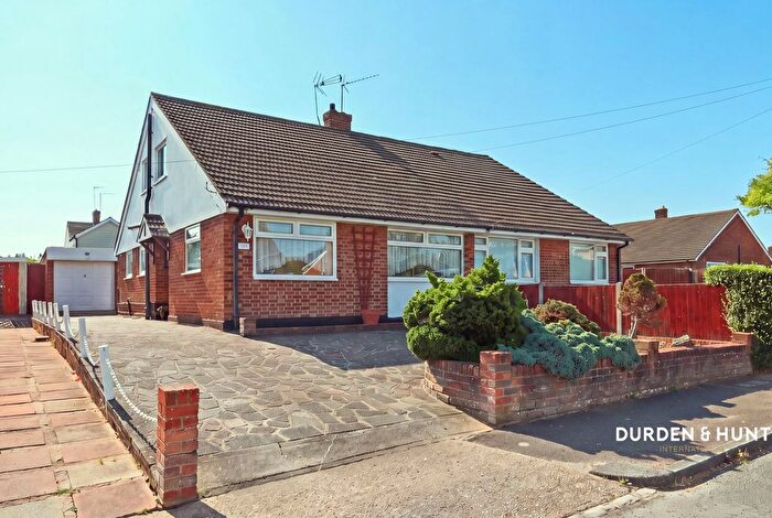 2 Bedroom Semi-Detached Bungalow For Sale In Exmouth Drive, Rayleigh, SS6