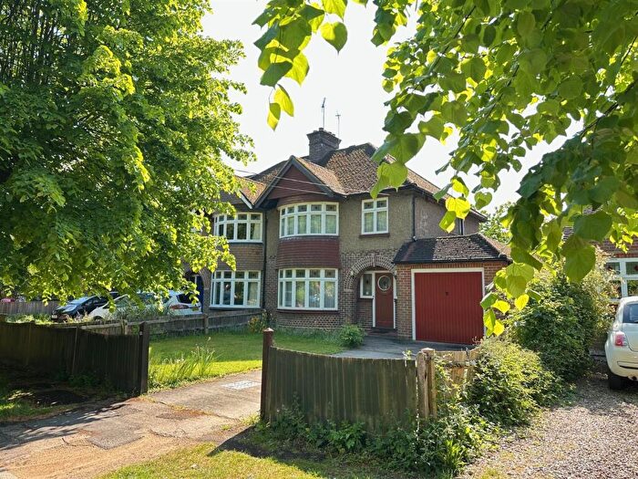 3 Bedroom Semi-Detached House For Sale In Coombe Avenue, Wendover, HP22